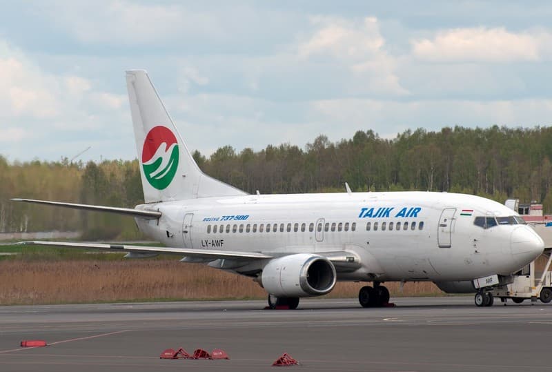 «Tajik Air» Samarqandga aviaqatnovlarni boshlaydi. Chipta narxi qancha?