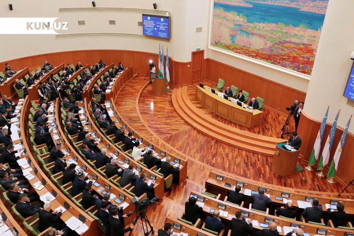 Senat majlisining ikkinchi kunida qaysi masalalar ko‘rib chiqilishi ma'lum qilindi