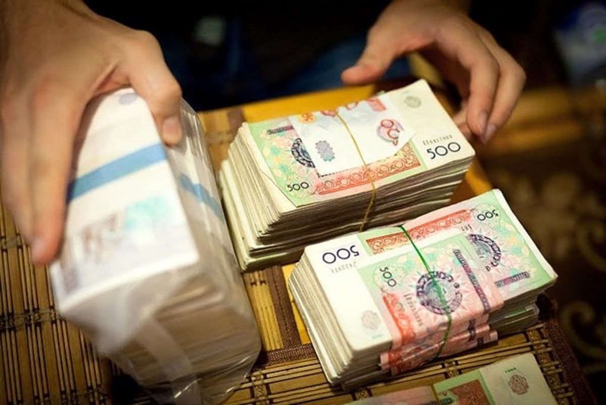 Shakar olib berishni aytib, 19 million pullarni o‘zlashtirgan firibgar qo‘lga olindi