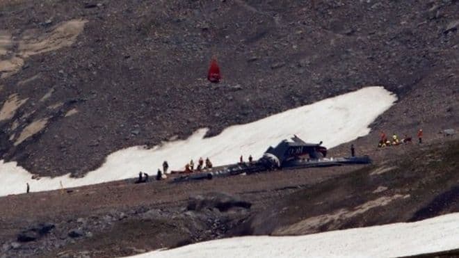 Alp tog‘larida samolyot quladi. Uning bortidagi 20 kishi halok bo‘ldi