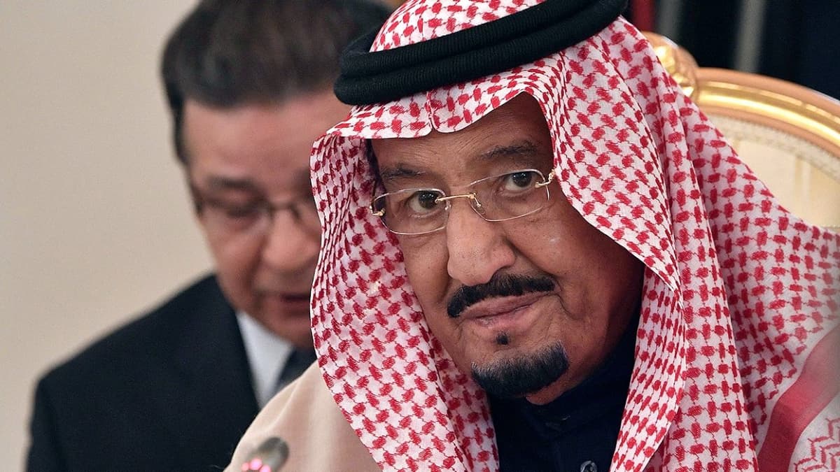 Saudiya Arabistoni qiroli Qoshiqchi oilasiga hamdardlik bildirdi