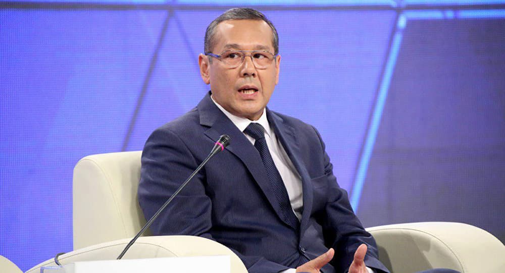 Xalq ta'limi vaziri o‘zini oqlamoqchi bo‘ldi va tanqidga uchradi