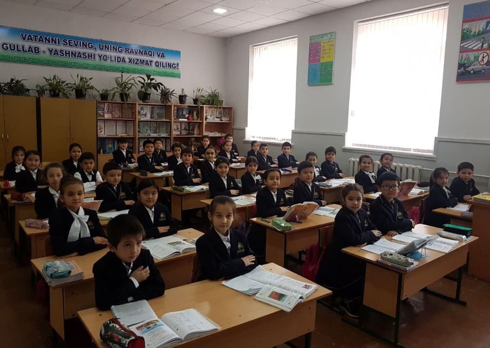 O‘quvchilarning ta'lim muassasasiga maktab formasida kelishi majburiy qilib qo‘yiladi 
