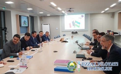Jizzaxda shisha zavodi qurishga 100 mln dollarlik investitsiyalar jalb etiladi