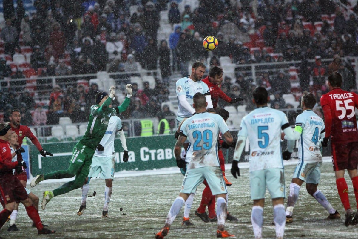 «Zenit» va TsSKA noxush an'anaga barham berdi. Rossiya chempionatida tur o‘yinlari