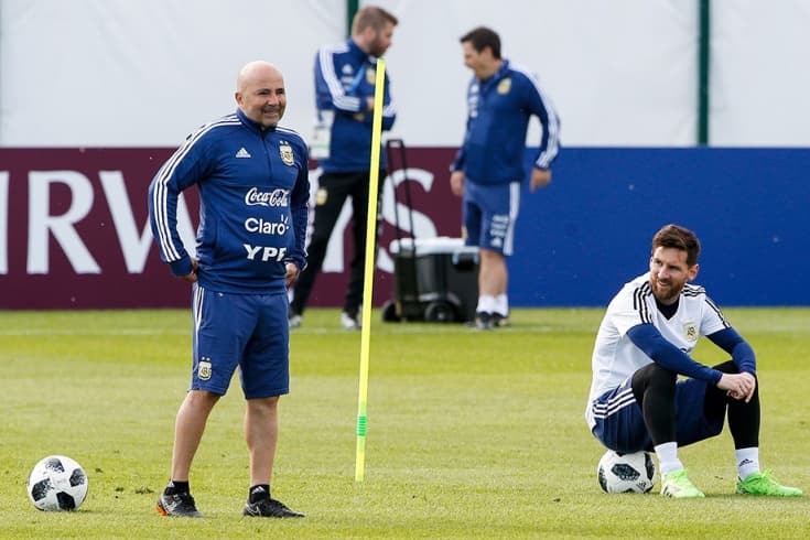 Bu kulgili. Maradona Argentina terma jamoasi sxemasini tanqid qildi