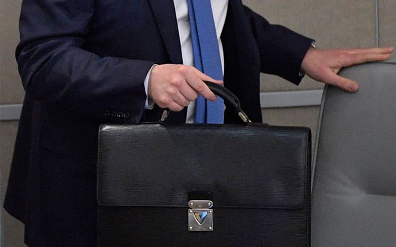 Investitsiyalar va tashqi savdo vaziri o‘rinbosarlari tayinlandi