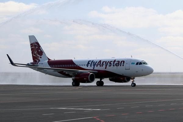 Казахстанский лоукостер FlyArystan планирует запустить рейсы в города Узбекистана 
