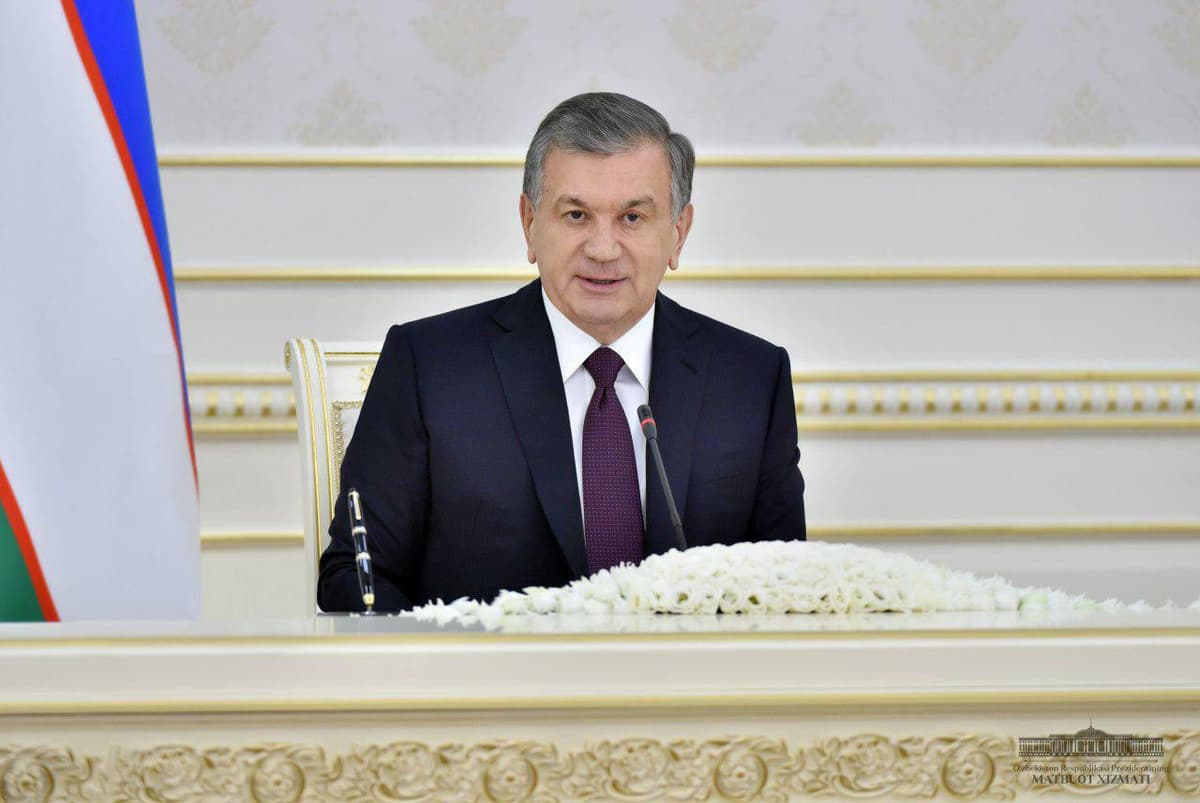 Prezident ta'lim-tarbiya tizimining bir guruh xodimlarini mukofotladi
