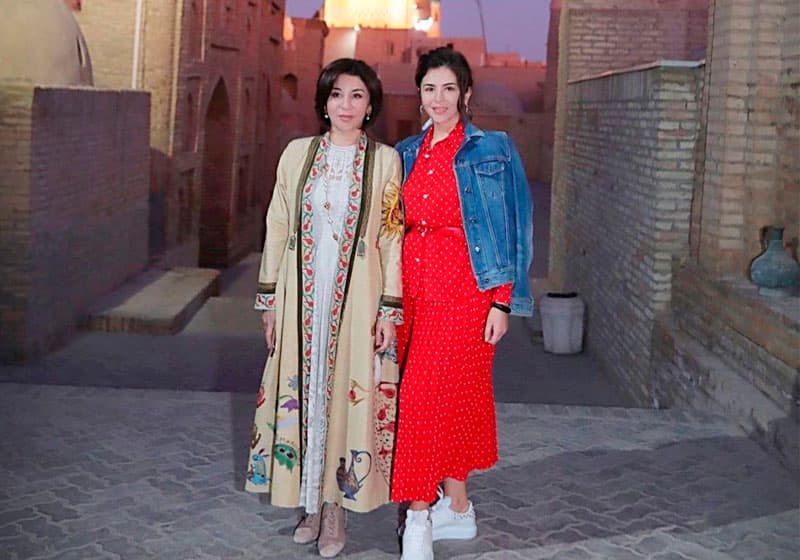 Foto: O‘zbekiston prezidentining rafiqasi va qizi Xivaga bordi