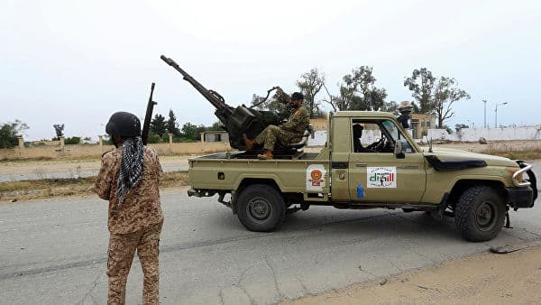 Liviyaning Tripoli shahri atrofidagi janglarda mingdan ortiq kishi halok bo‘ldi