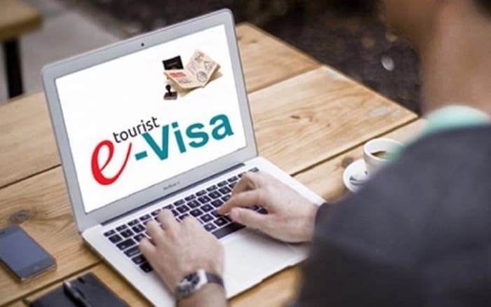 Bir yil ichida 60 mingga yaqin xorij fuqarosiga O‘zbekistonga kirish elektron vizasi berildi