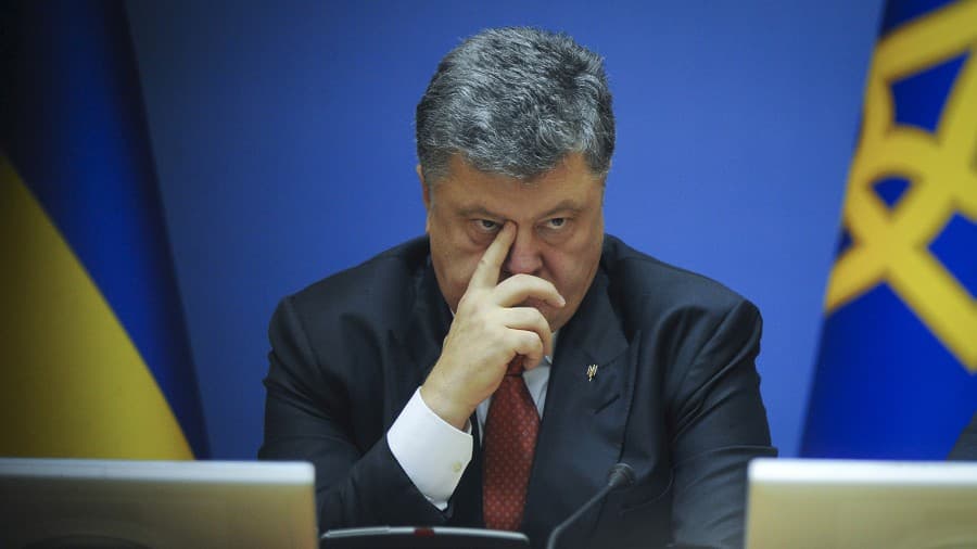 Kiyev ma'muriy sudi impichment va Poroshenkoga qarshi jinoyat ishi qo‘zg‘atilishini talab qildi
