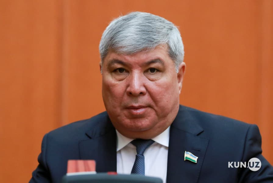 Бош вазир собиқ ўринбосари завод директори этиб тайинланди