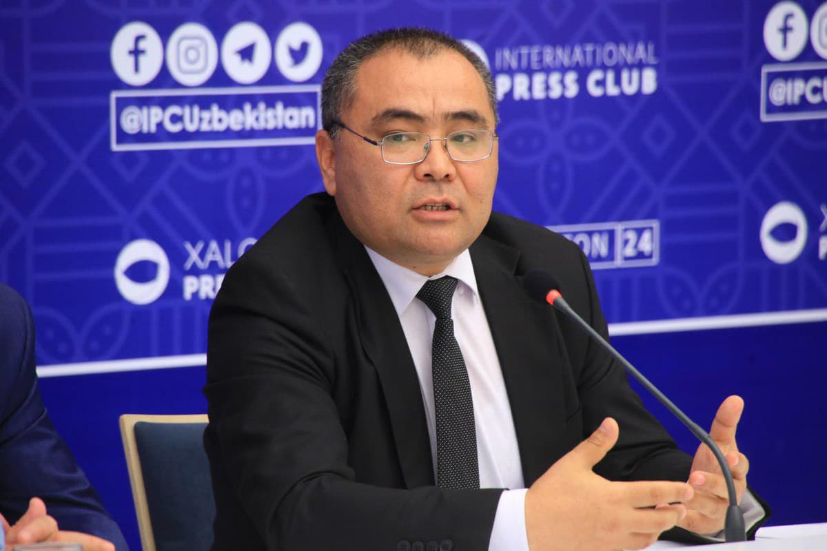 Innovatsion rivojlanish vaziri OTM va ITMlarning prorektorlari va direktor o‘rinbosarlari ishtirokida videoselektor o‘tkazdi