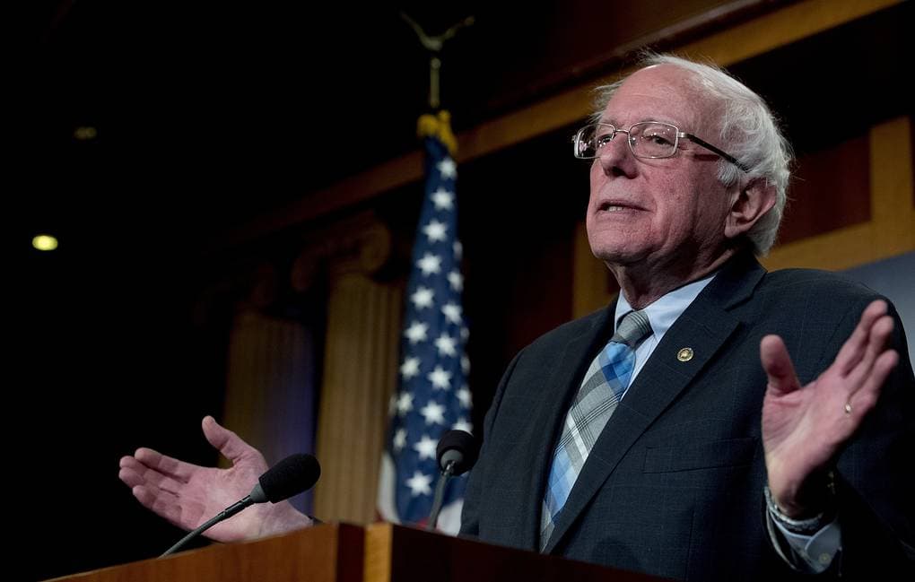 Senator Sanders amerikalik talabalarning 1,6 trln dollar qarzini kechib yuborishni taklif qildi