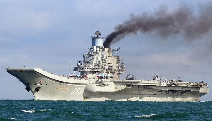 Rossiya flotining eng yirik harbiy kemasida yong‘in chiqdi