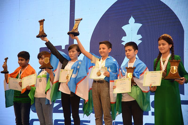 O‘zbekistonlik yosh shaxmatchilar Osiyo chempionatida birinchi o‘rinni olishdi