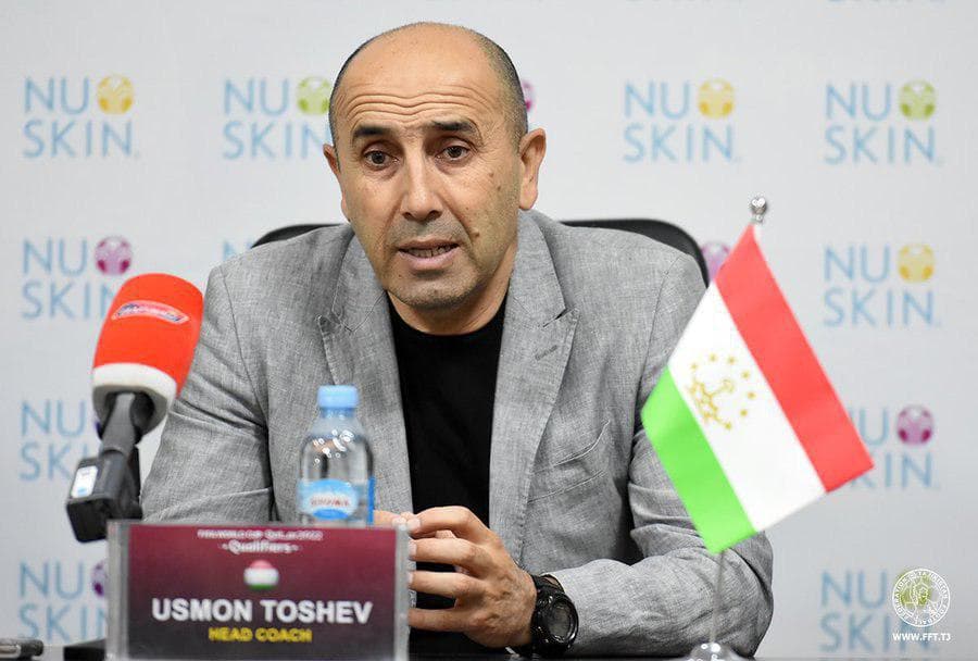 Tojikiston terma jamoasining ayrim futbolchilari Toshkentdan Qirg‘izistonga nega o‘z vaqtida ucha olishmadi? Usmon Toshev javob berdi