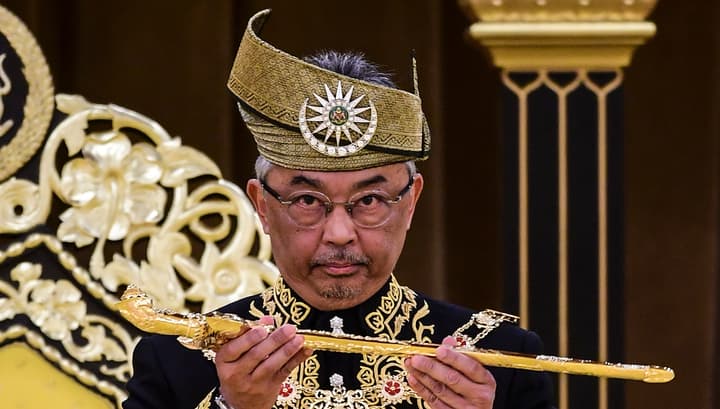 Malayziyada mamlakatning yangi hukmdoriga toj kiydirildi
