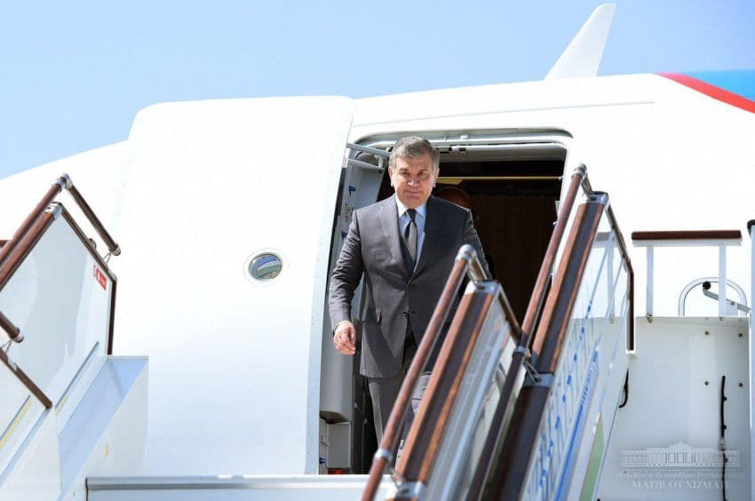 Prezident Surxondaryoga boradi