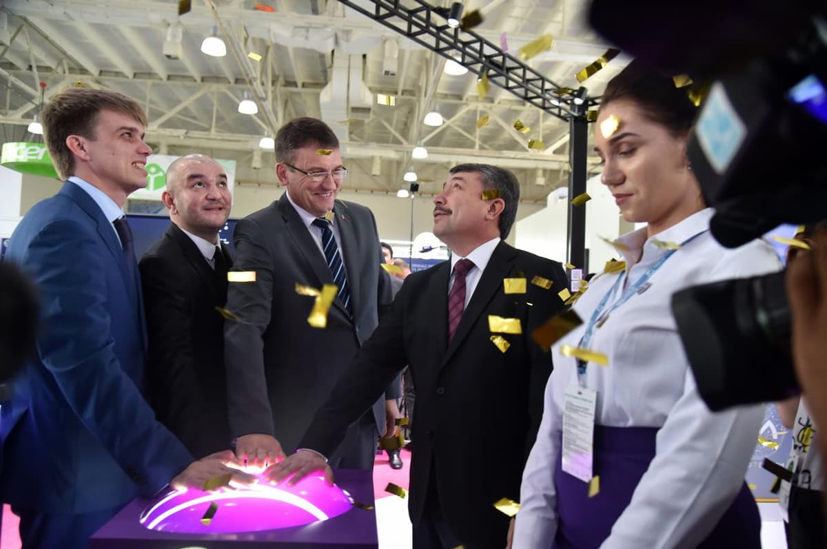 Первый день ICTEXPO−2019: инновации и высокие технологии от Ucell