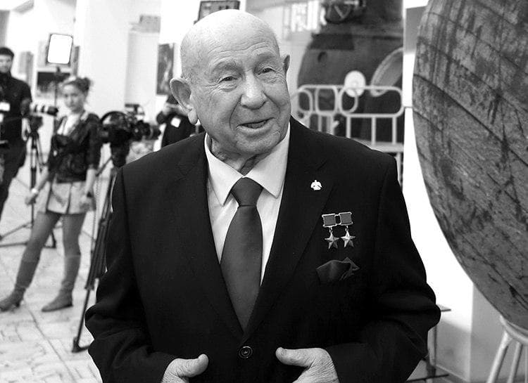 Ochiq koinotga chiqqan ilk inson Aleksey Leonov vafot etdi