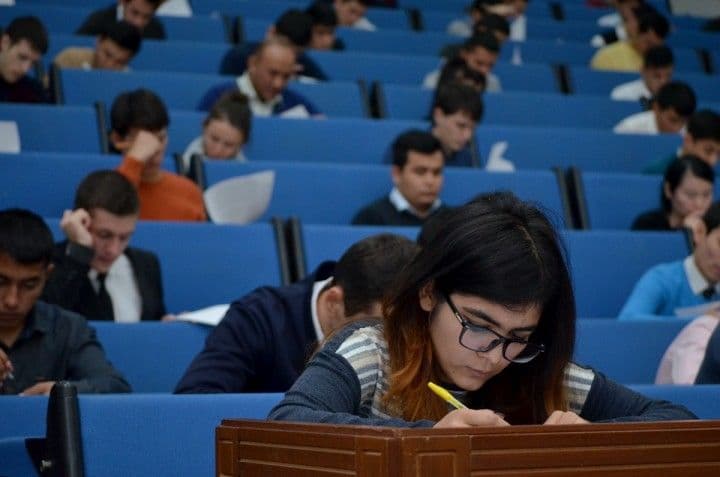 Sirtqi ta'lim talabalarining to‘lov-kontrakt summalarini kamaytirish haqidagi elektron jamoaviy murojaat Vazirlar Mahkamasiga yuboriladi