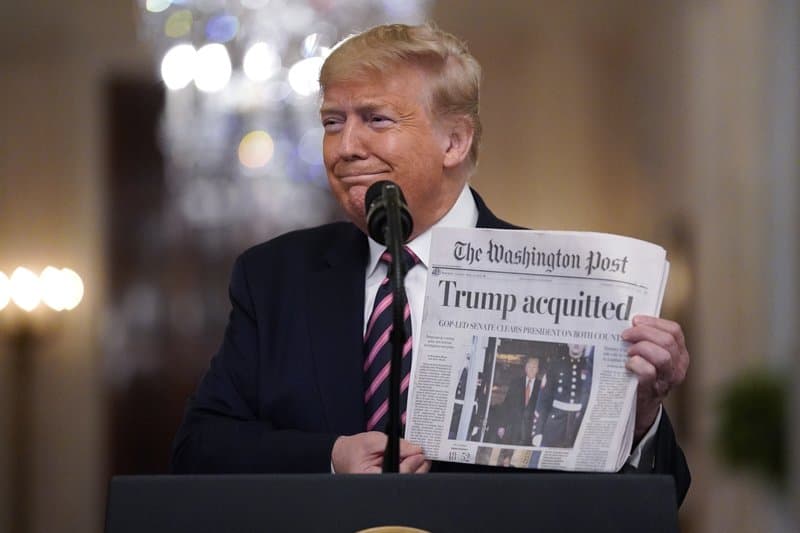 «Биз жаҳаннамни босиб ўтдик»: Трамп импичмент жараёни тугаганига изоҳ берди