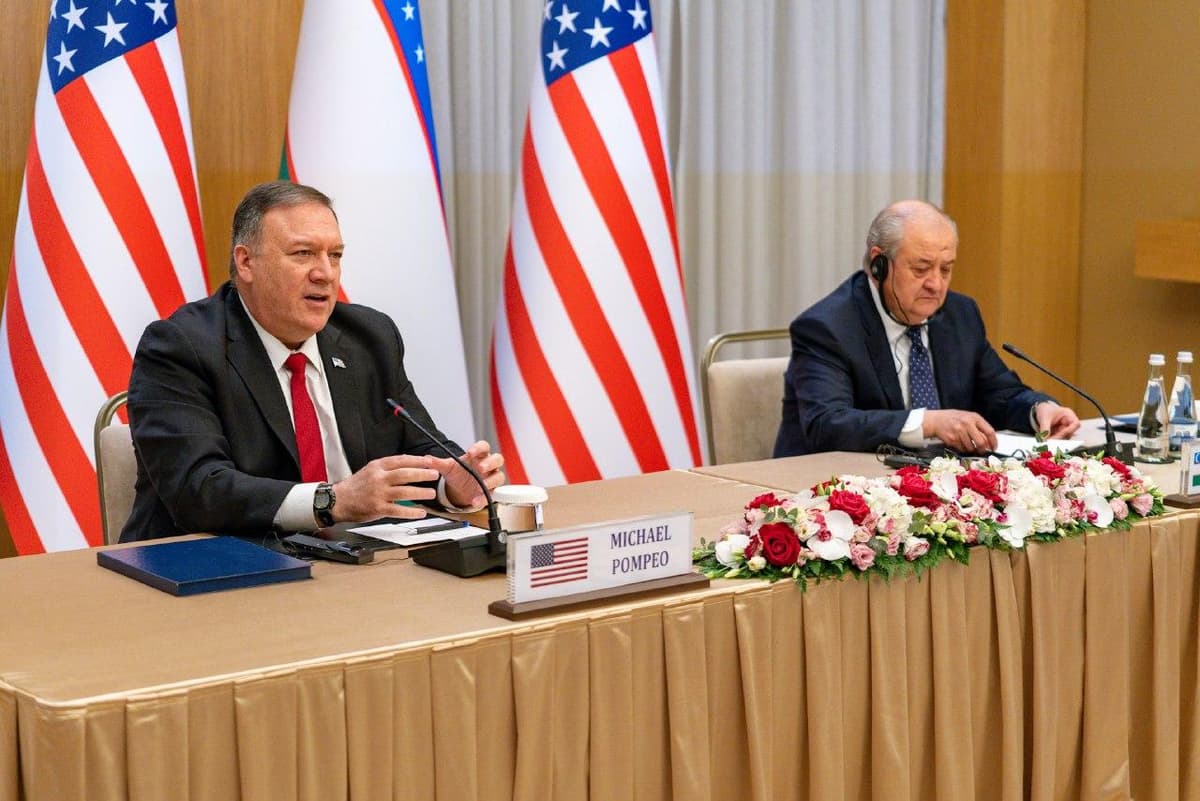 Pompeo: AQSh Markaziy Osiyo bo‘yicha yangi strategiya ishlab chiqmoqda