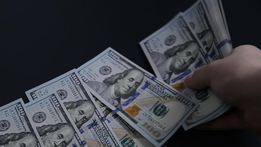 Buxoroda o‘z uyidan 7 ming dollarni o‘g‘irlab ketgan kelin aniqlandi