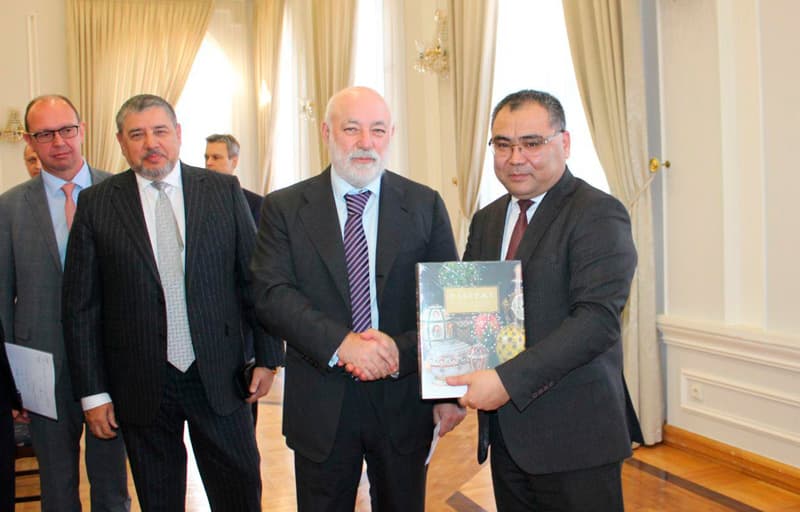 Ibrohim Abdurahmonov «Skolkovo» direktorlar kengashi raisi, milliarder Viktor Vekselberg bilan uchrashdi