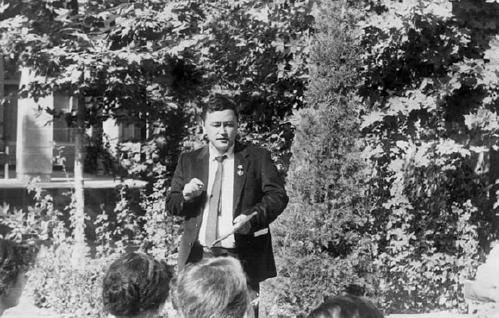 «Guruhbozlik va mahalliychiliklarga murosasiz yozuvchi». – Tog‘ay Murod «Tanlangan asarlar»ning 3-jildi taqdimoti o‘tkazildi