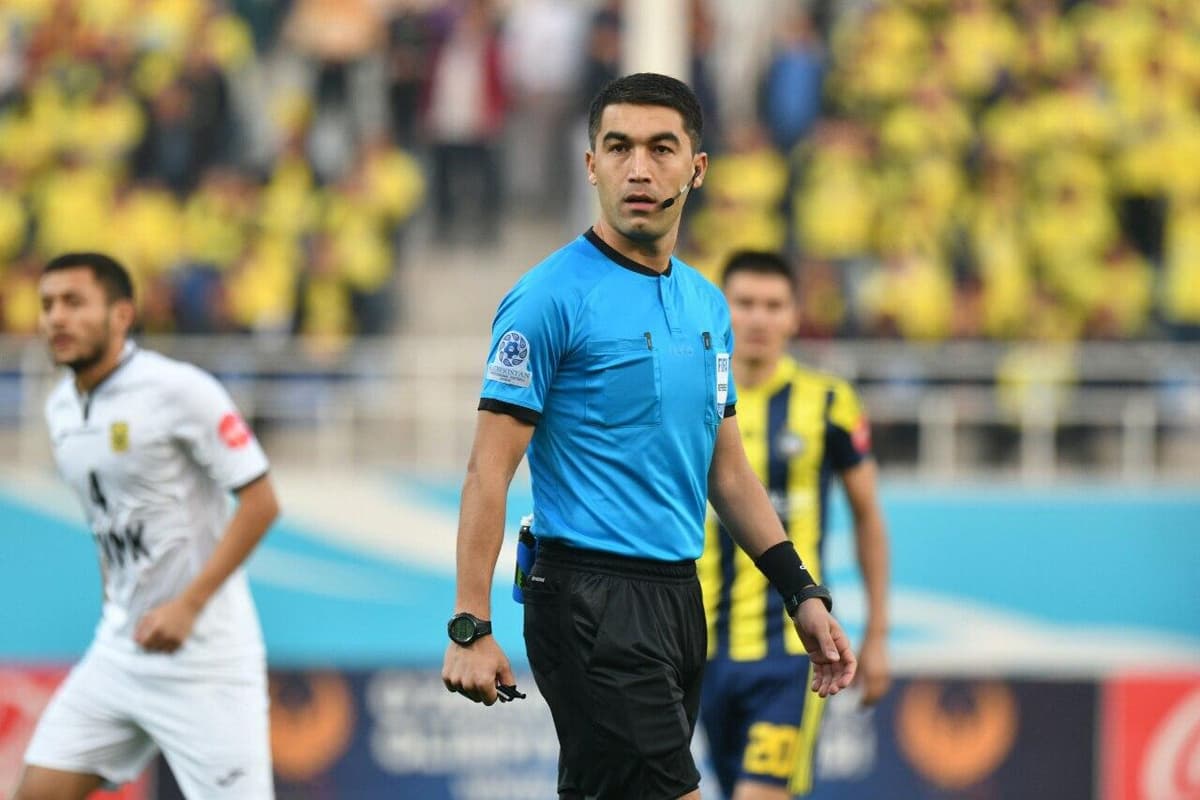 FIFA referesi Sherzod Qosimov kelishilgan o‘yinlarda qatnashgani uchun 3 yilga futboldan chetlatildi