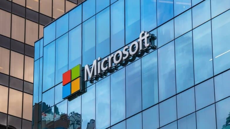 Microsoft Ilon Mask kompaniyasi uchun superkompyuter ishlab chiqardi