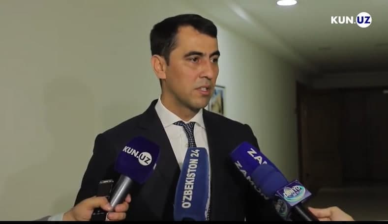 Ravshan Ermatov: «Hududlardagi 30 foizdan ortiq maktablarda sportzal yo‘q»