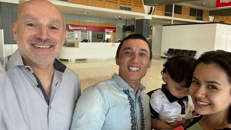 Uyg‘ur oilasi uch yillik ayriliqdan so‘ng yana diydorlashdi