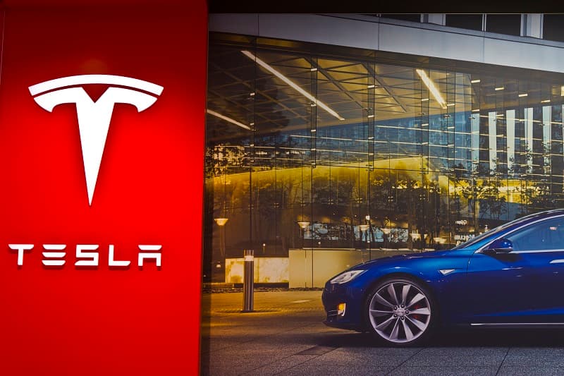 Tesla Shanxayda yig‘ilgan elektromobillarini Yevropaga eksport qilishni rejalashtirmoqda