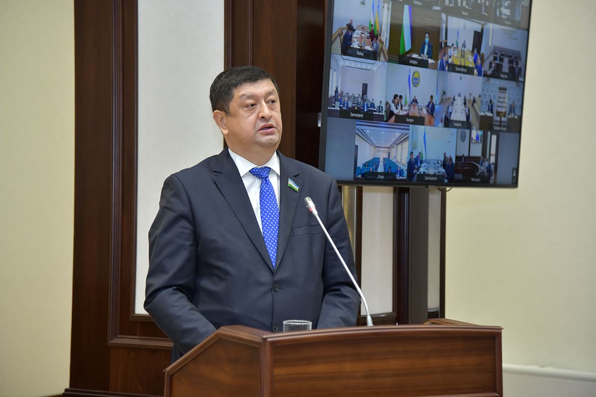 Senator Ta'lim inspeksiyasining qo‘shni davlatlardagi OTMning ta'lim sifati bo‘yicha tavsiyasini tanqid qildi