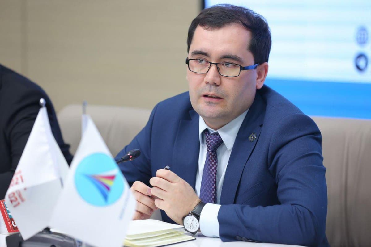 Элдор Туляков: «Комментарии Захаровой по законопроекту о делопроизводстве на госязыке являются необоснованными»