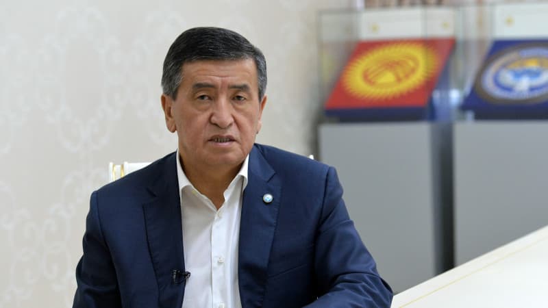 Қирғизистон президенти ҳозир истеъфога чиқишга ҳаққи йўқлигини айтди