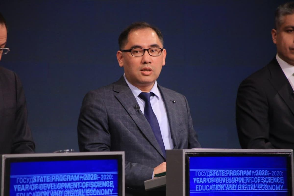 Sog‘liqni saqlash vaziri o‘rinbosari tez yordam xodimlariga pul tarqatilishi va Alisher Usmonovning yordami haqida gapirdi
