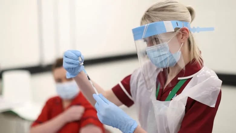 Irlandiyada katta yoshli aholining 90 foizi koronavirusga qarshi to‘liq emlandi
