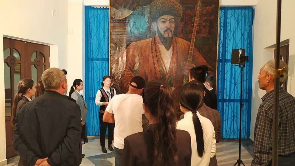 Ilmiy darajaga ega muzey xodimlari maoshi oshirildi