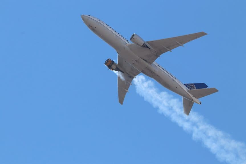 Boeing aviakompaniyalarga 777 laynerlari parvozini to‘xtatib turishni tavsiya qildi