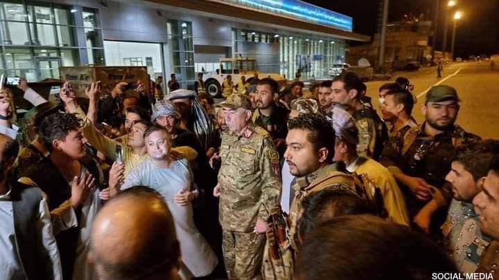 Bayden afg‘onlarni toliblarga qarshi kurashga chaqirdi, Ashraf G‘ani va marshal Do‘stum Mozori-Sharifda