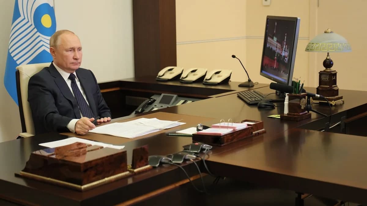 Putin «Tolibon»ni tan olishga shoshilmaslikka chaqirdi