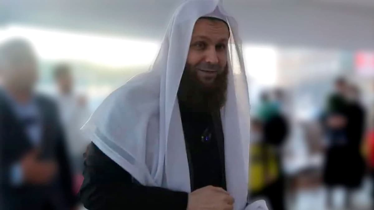 Tabib soxta, xalq esa sodda? - Toshkent «zabt etildi», navbat Samarqand-u Buxoroga