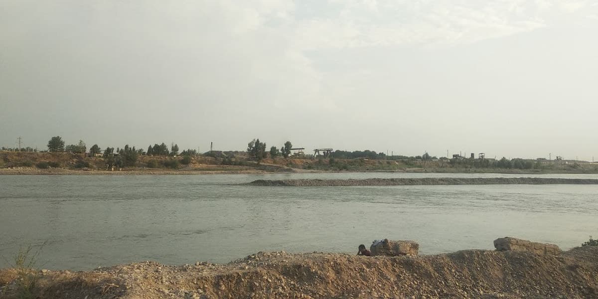Norin daryosida cho‘kkan uch kishining ikki nafari qutqarildi, birining jasadi daryo tubidan topildi
