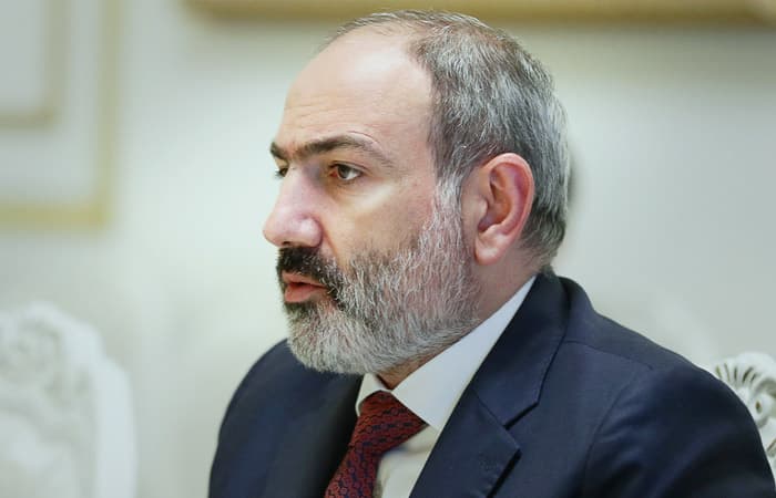 Пашинян Озарбойжон билан чегарадаги вазиятни инқирозли деб атади